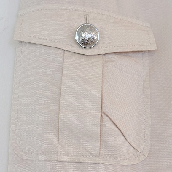 ST. JOHN Light Tan Cargo Skirt Double Pocket Silver Button Size 8 - Picture 7 of 9
